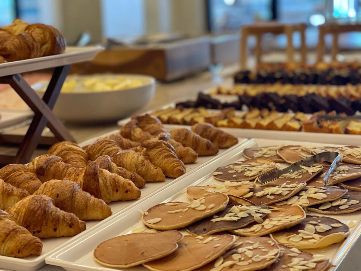 Volmar Hotel Durrës Zewnętrze zdjęcie